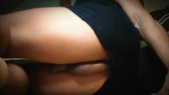 Femboy peeing and showing feet