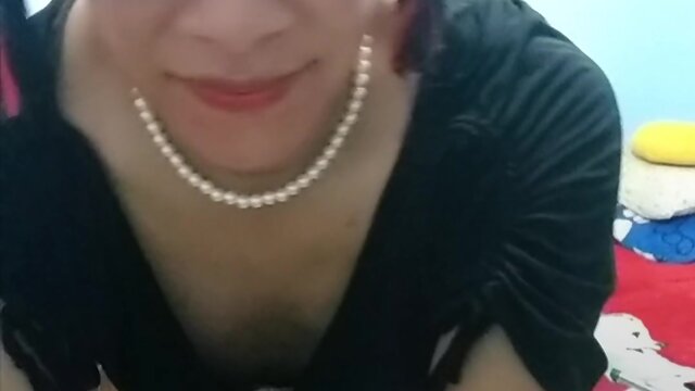 Joselynnes college skirt debut - first 4 tracks