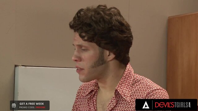 Holly parker: blond trans gets fucked until she cums on herself