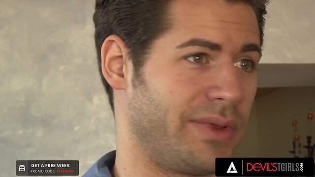 Ryder monroe: sexy trans with glasses gets her asshole plumbed by devils tgirls