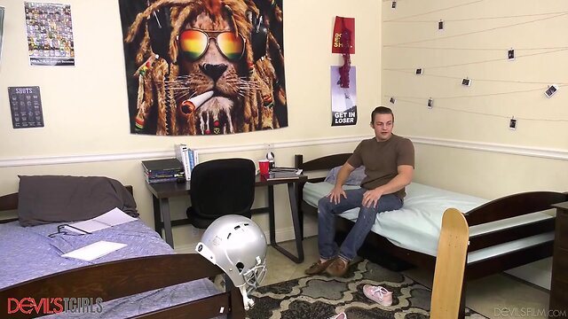 Devilstgirls hunk wants to explore with hot trans individual