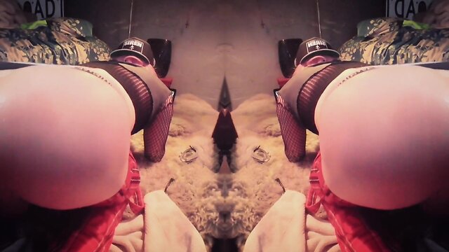 Double trouble tiffany gapping ass on xxl extreme anal dildo