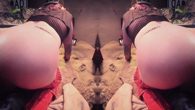 Double trouble tiffany gapping ass on xxl extreme anal dildo