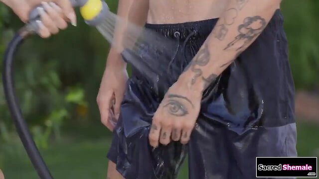 Trans jade venus barebacked outdoors