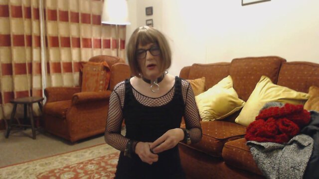 Sissy in sexy outfit reunites with master