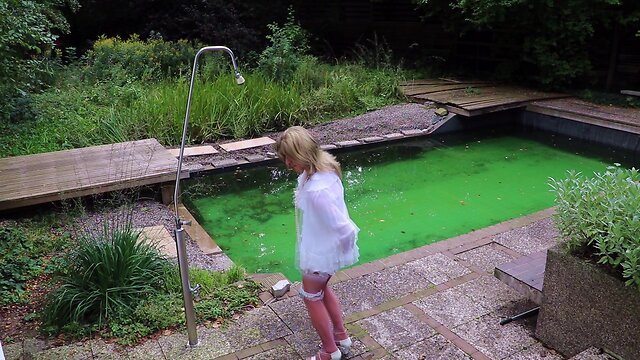 Sissy bride masturbation