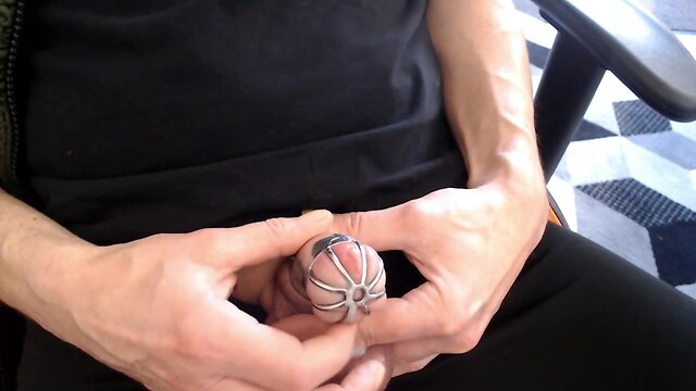 Caged clitoral orgasm intense: never remove it again