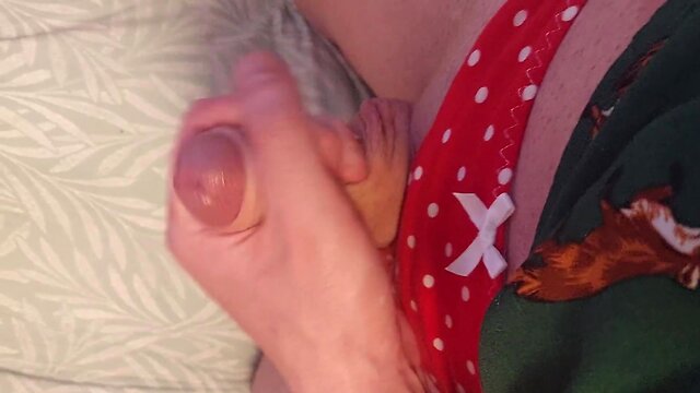 Redheaded femboy oral pleasure