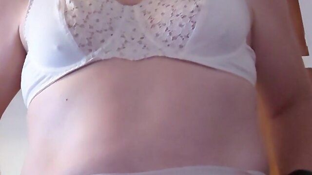 Kneel down and open wide: a sensual pleasure