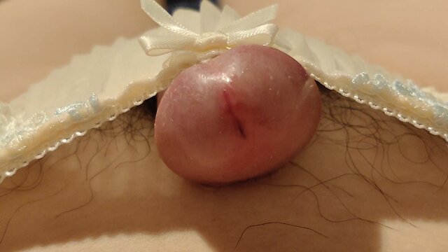 Cumming hard: fps ladyboy cums in panties!