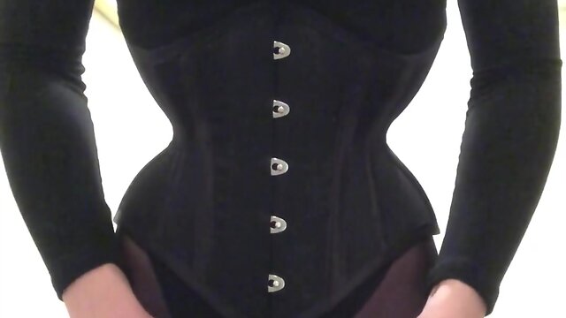 Trapped submissive vigorously ejaculates.