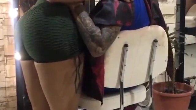 Corte de cabello con resultado final satisfactorio 5536650122