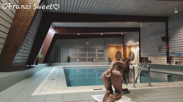 Transgender german creates solo pool party featuring anal gapping