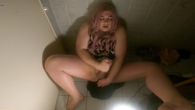 Cumming all over my body from a big cock