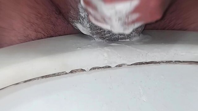 Rubbing hot pee on your face - a message invitation