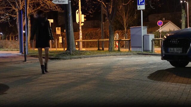 A tale of squirting and jerking off in pantyhose