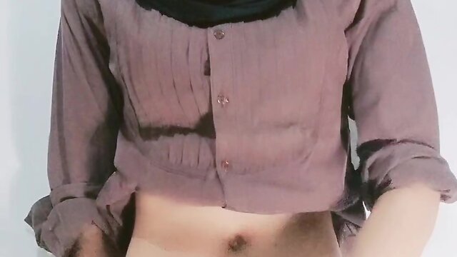 Asian trap standing masturbation after work in hijab