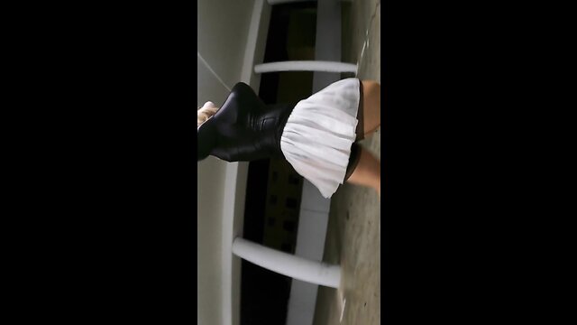 Public muscle sissy slut flashes bubble butt in traffic