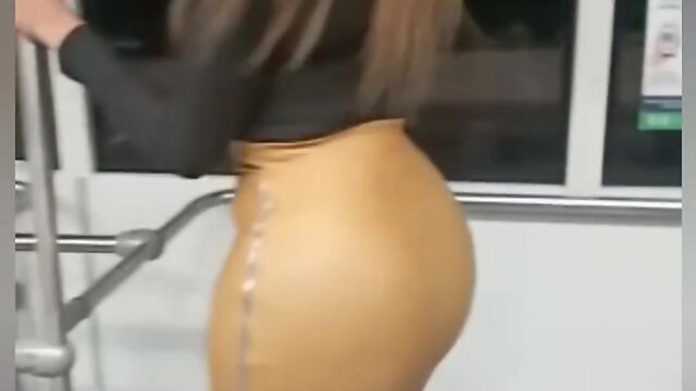 Sensual tranny in mexico citys indios verdes subway