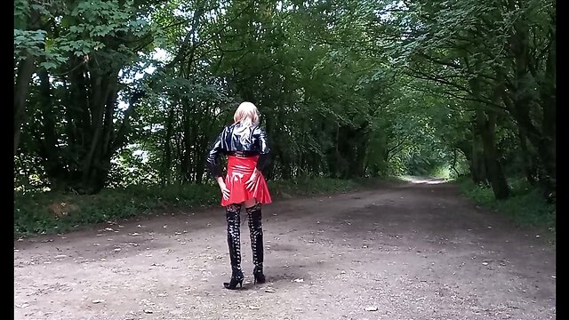 Outdoor posing and peeing #2 - trans person