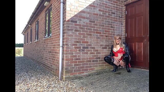 Or teenoutdoor posing and peeing #1 - transgender edition