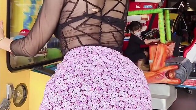 Fan-captured cinema performance by a trans person