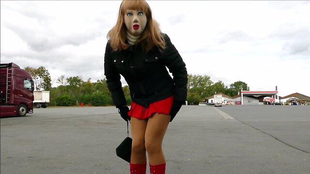 Moniques transformation - do i look like a cheap street whore now?