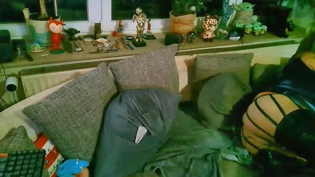 Self-tied bdsm anal torture with automatic giant pumped dildo cup z monster giant tits crossdresser fetish