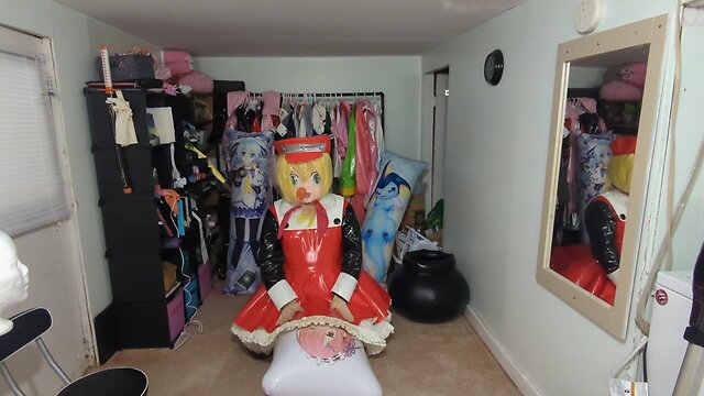 Kigurumi breathplay and inflatable pillow humping