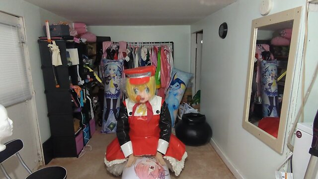 Kigurumi breathplay and inflatable pillow humping