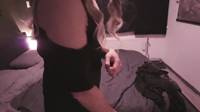 Xsannetjuhx stripping for boyfriend requesting larger breasts