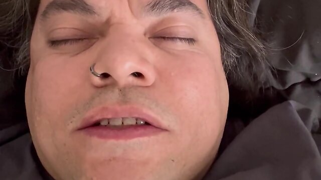 Inserting an electrical plug completely