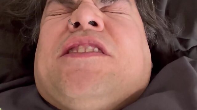 Inserting an electrical plug completely