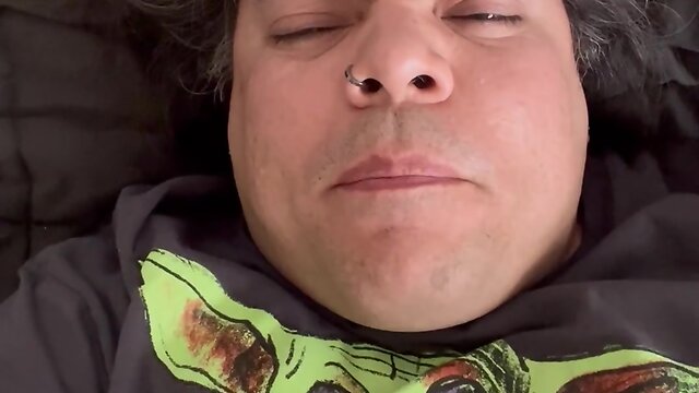 Inserting an electrical plug completely