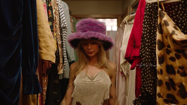 Exploring the possibilities of intimacy in a secluded space