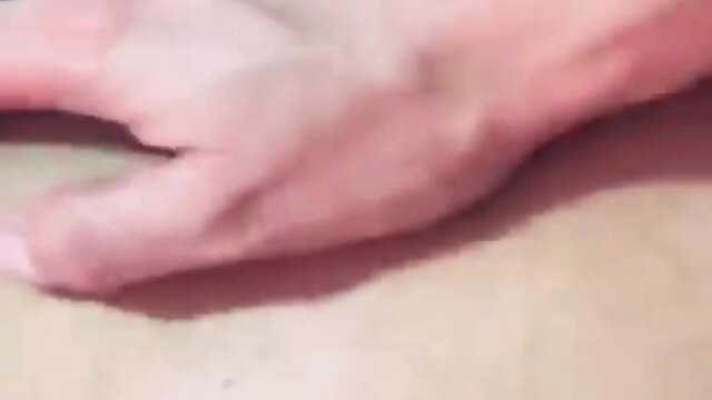 Cheating boyfriend caught on amateur porn: tranny bareback fucking