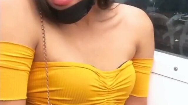 Natalia in the subway: amateur porn