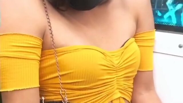 Natalia in the subway: amateur porn