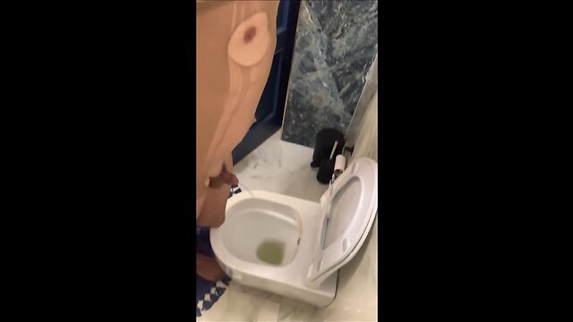 Peeing with a small chest and penis