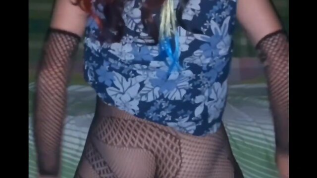 Zzs love for snake pattern pantyhose: do i need you? id die to find out!