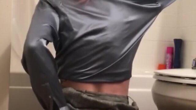 Cosplayer enjoys riding cock