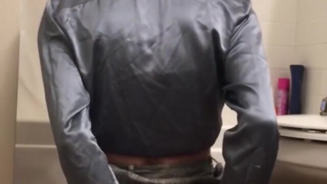 Cosplayer enjoys riding cock