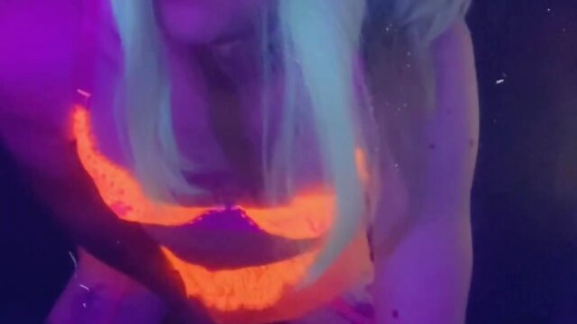 Partygoer seeking intimate encounter