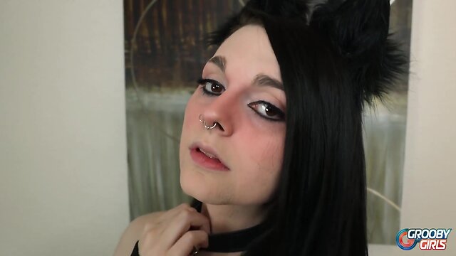 Groobygirls: paige turners playful side