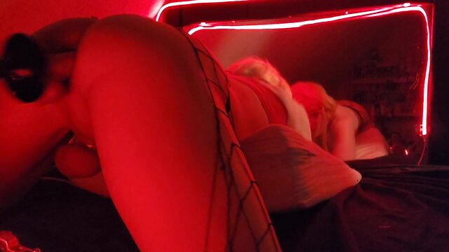 Sissy mara jade experiences sissygasm from fuck machine