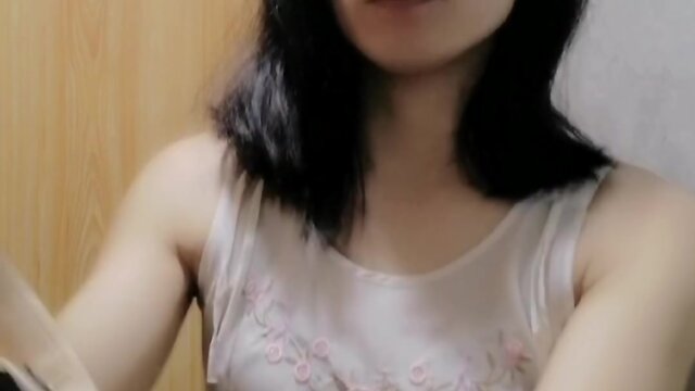 Miss lyn masturbating in a hospital restroom