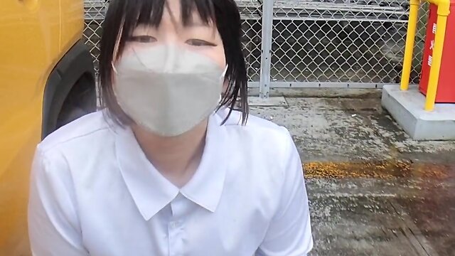 Fluttering mini skirt transformation