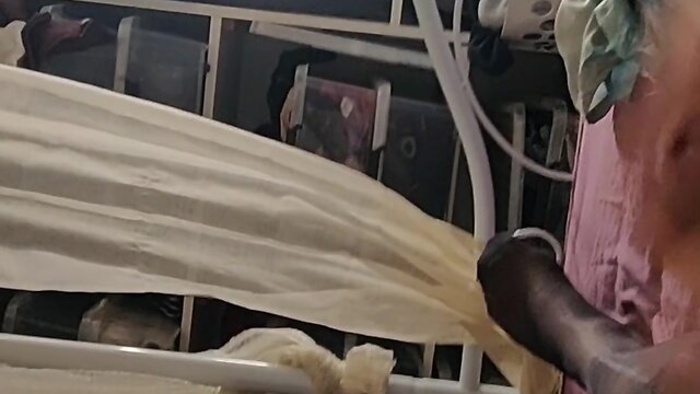 Hana moon enjoys solo self-facial scene