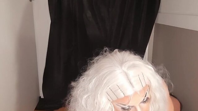 Latina milf cd ejaculates for you