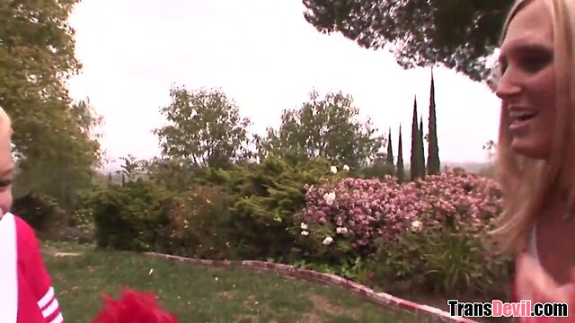 Lucia matthews: ts cheerleader